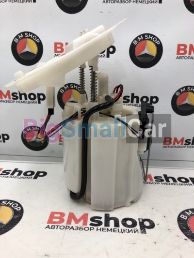 Насос топливный правый Mercedes C 180 CGI 2012 W204 271.820 A2044700294 - купить Ростове-на-Дону