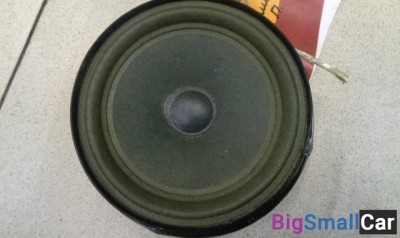 Динамик задний правый от Volkswagen Passat B6 2005-2010 - купить Ростове-на-Дону