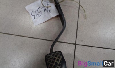 Педаль тормоза от Audi 80, 90 B3 1986-1991