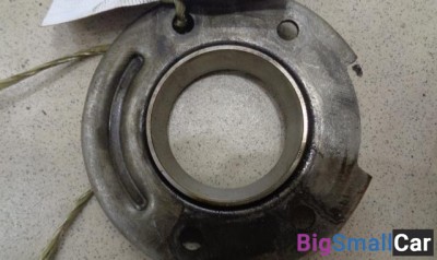 Пластина  промежуточная от Volkswagen Golf 4 1997-2006