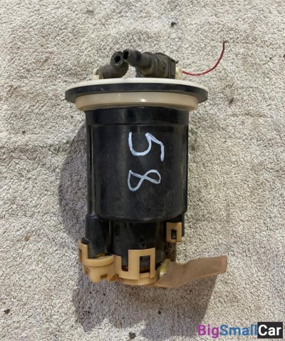 Насос топливный Mitsubishi Lancer Cedia 4g 15