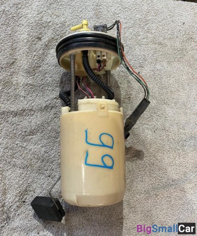 Насос топливный Honda Fit 2008