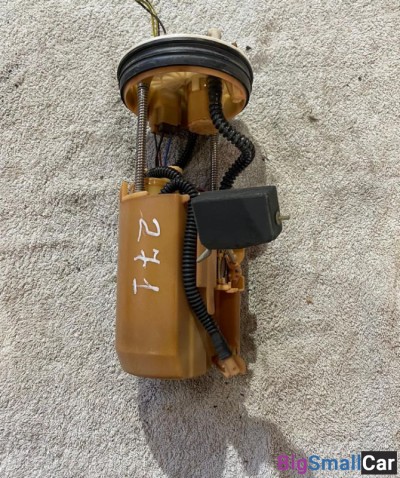 Насос топливный Honda FIT GD