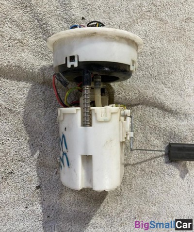 Насос топливный mazda 2