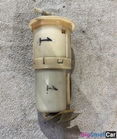 Насос топливный Mitsubishi Colt Z25