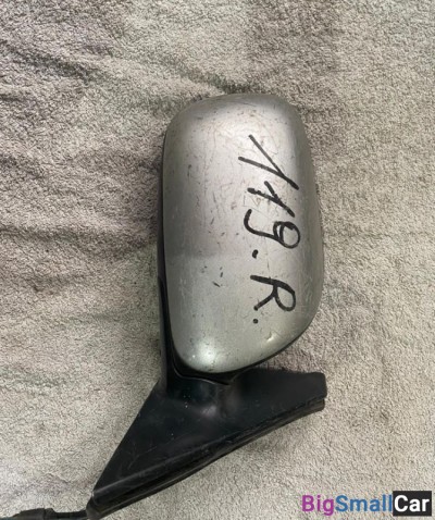 Зеркало правое Lexus IS200