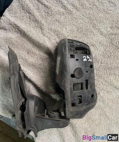 Зеркало правое Ford Focus II