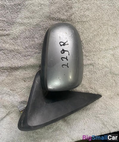 Зеркало правое Nissan Almera