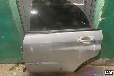 Дверь задняя левая Subaru Impreza