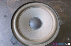 Динамик перед. (65 Аудио, навигация, информ. системы) 65138368238