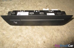 Блок управления в центральной консоли (61 Общее э/оборудование автомобиля) 61319220050 - купить Ростове-на-Дону